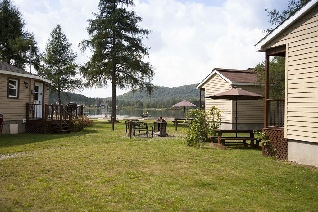 Emme Chalets Sainte-Lucie-de-Doncaster Exterior photo